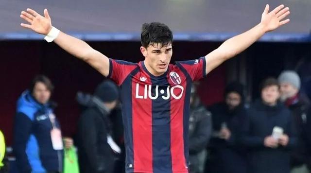 在防守轮转 在防守轮转